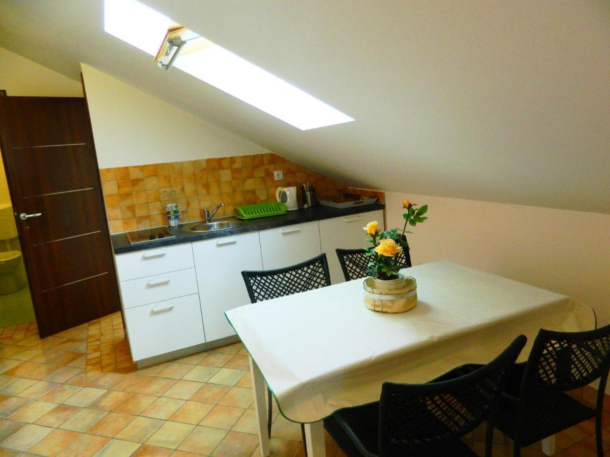 Hacienda Valmare Apartment Брела Екстериор снимка
