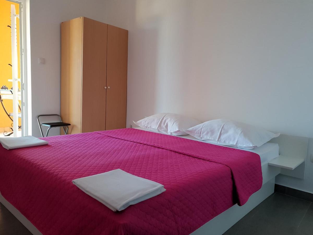 Hacienda Valmare Apartment Брела Екстериор снимка