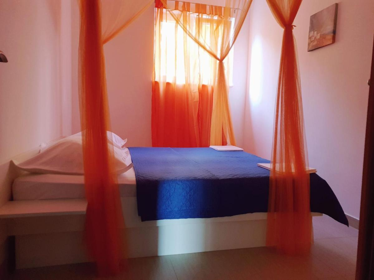 Hacienda Valmare Apartment Брела Екстериор снимка