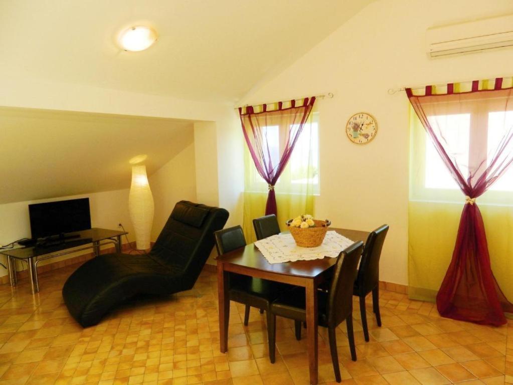 Hacienda Valmare Apartment Брела Екстериор снимка