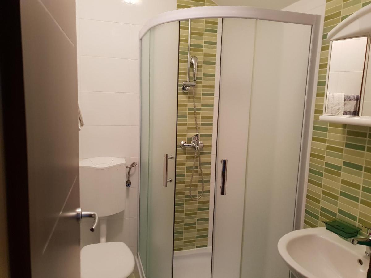 Hacienda Valmare Apartment Брела Екстериор снимка