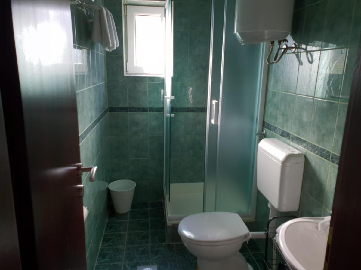 Hacienda Valmare Apartment Брела Екстериор снимка
