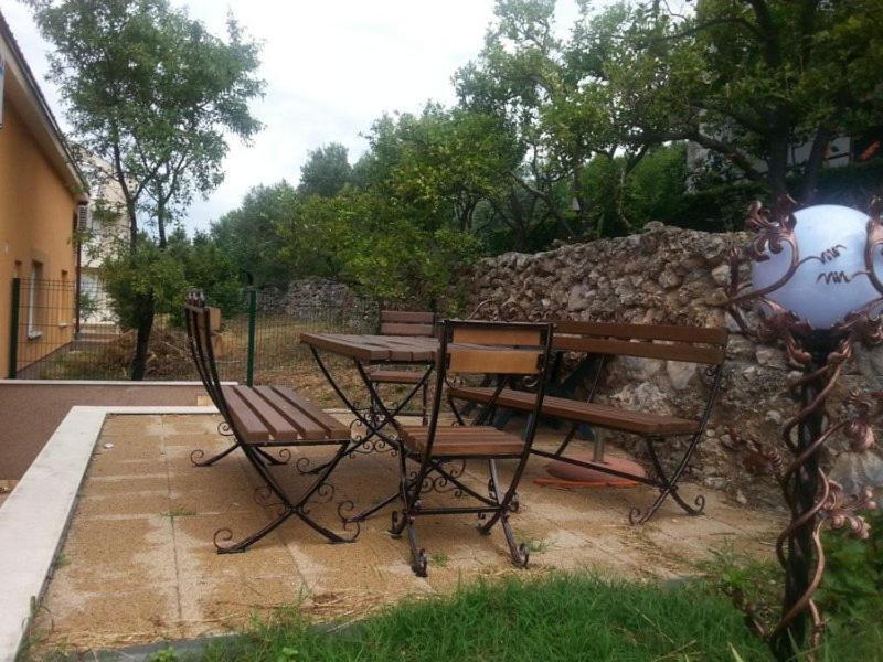 Hacienda Valmare Apartment Брела Екстериор снимка
