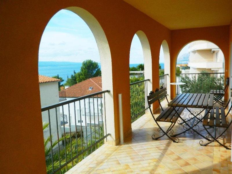 Hacienda Valmare Apartment Брела Екстериор снимка