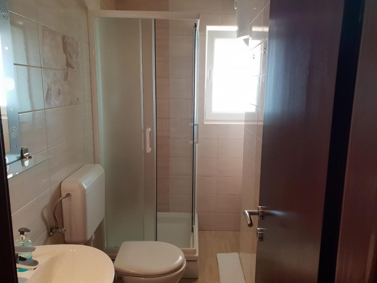 Hacienda Valmare Apartment Брела Екстериор снимка