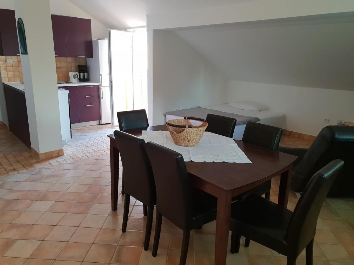 Hacienda Valmare Apartment Брела Екстериор снимка